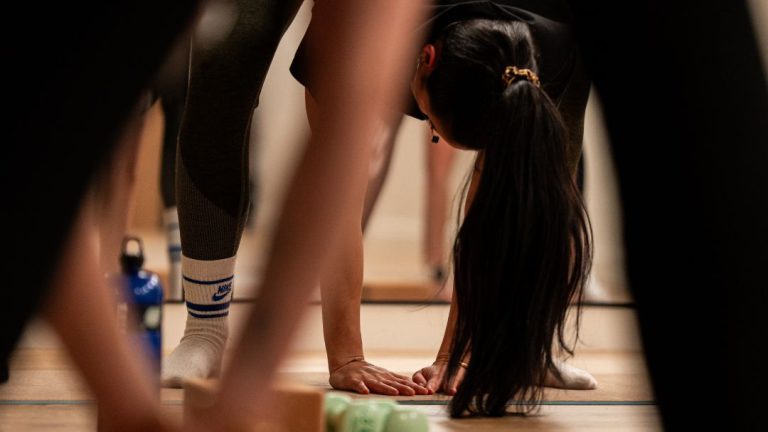 Cours de pilates en petit groupe à Borne 47, salle de sport à Horgues près de Tarbes